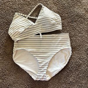 Calia Swimsuit. Size Large.